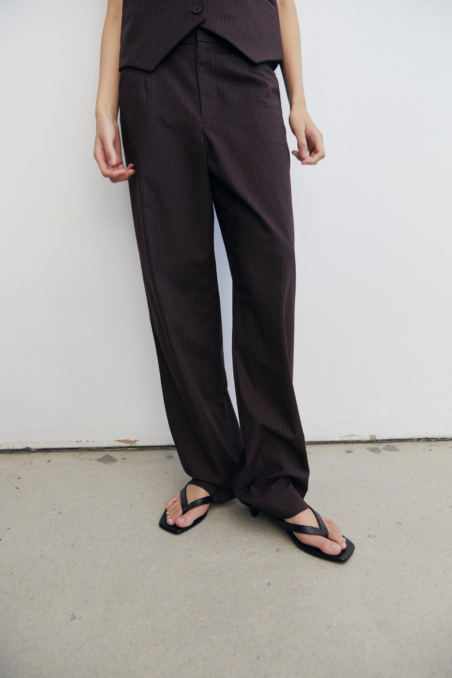 SIR the label Guillaume Trouser Plum Pinstripe
