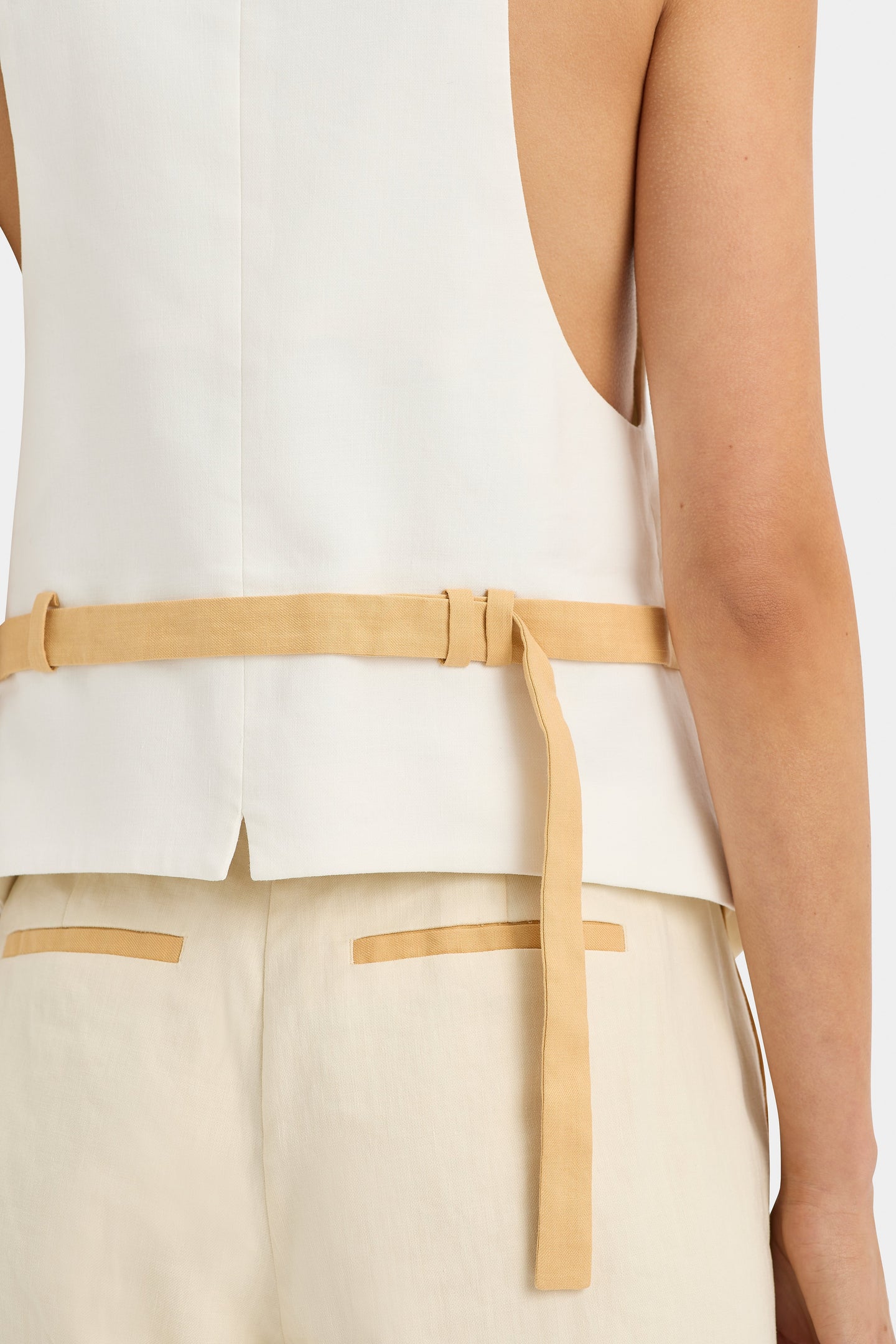SIR the label Dune Vest CREAM