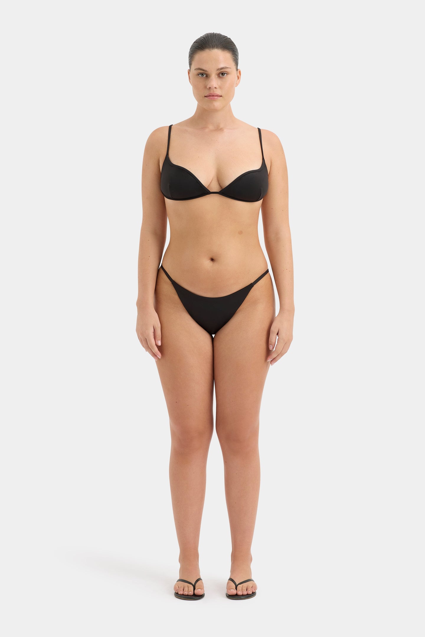 SIR the label Renata Shaped Balconette BLACK