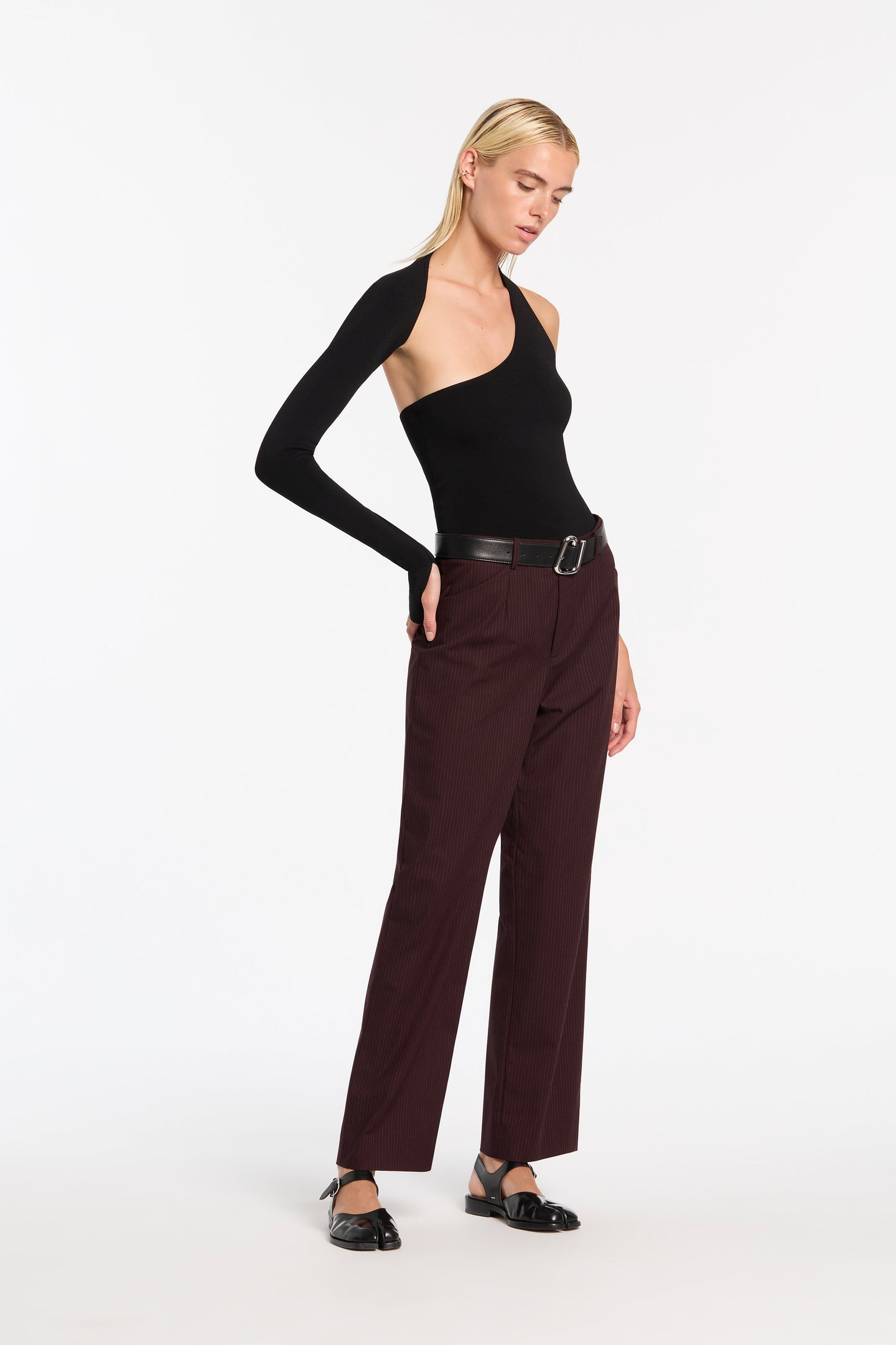 SIR the label Manifesto Asymmetric Sleeve Top Noir